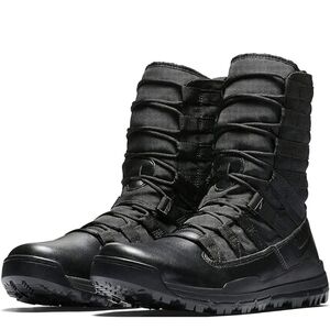 Nike Men's Black Combat Boots